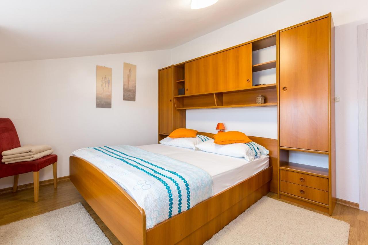 Branko Apartment Медулин Екстериор снимка